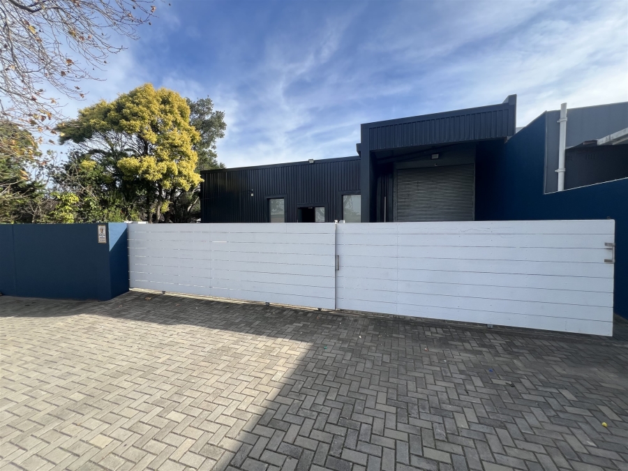 Commercial Property for Sale in Vincent Eastern Cape